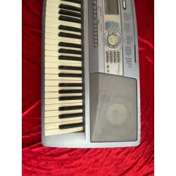 Yamaha DGX-202 76-Key Digital Keyboard