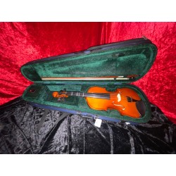 Student 4/4 Violin with Hard Case and Bow - Excellent Condition