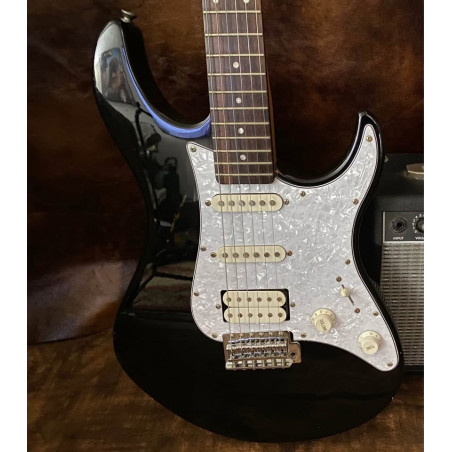 Yamaha Electric Guitar - Solid Body Steel String