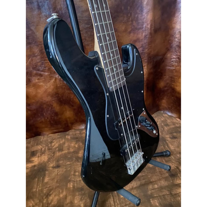 Indio Classic Electric Bass Guitar