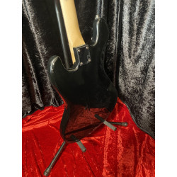 Indio Electric Bass Guitar with Squier BP15 Amp