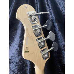 Indio Electric Bass Guitar with Squier BP15 Amp