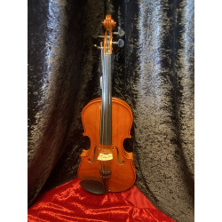 Rosetti 4/4 Student Violin with Bow and Case