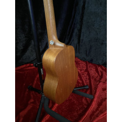 Kmise Soprano Ukulele with case