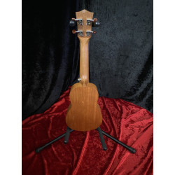 Kmise Soprano Ukulele with case